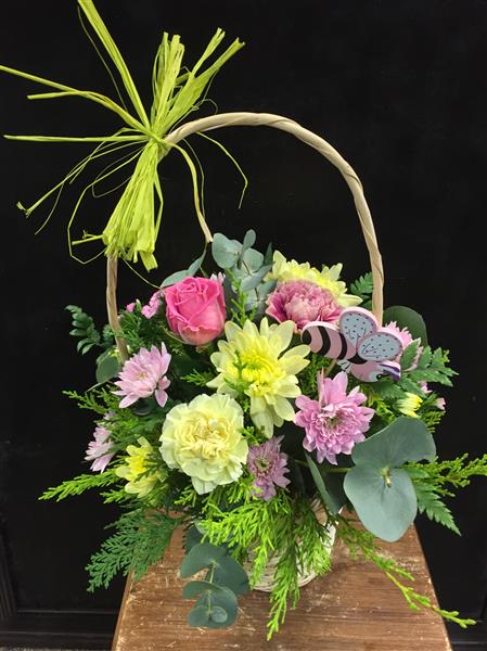 Margaret Raymond Florist seasonal flowers